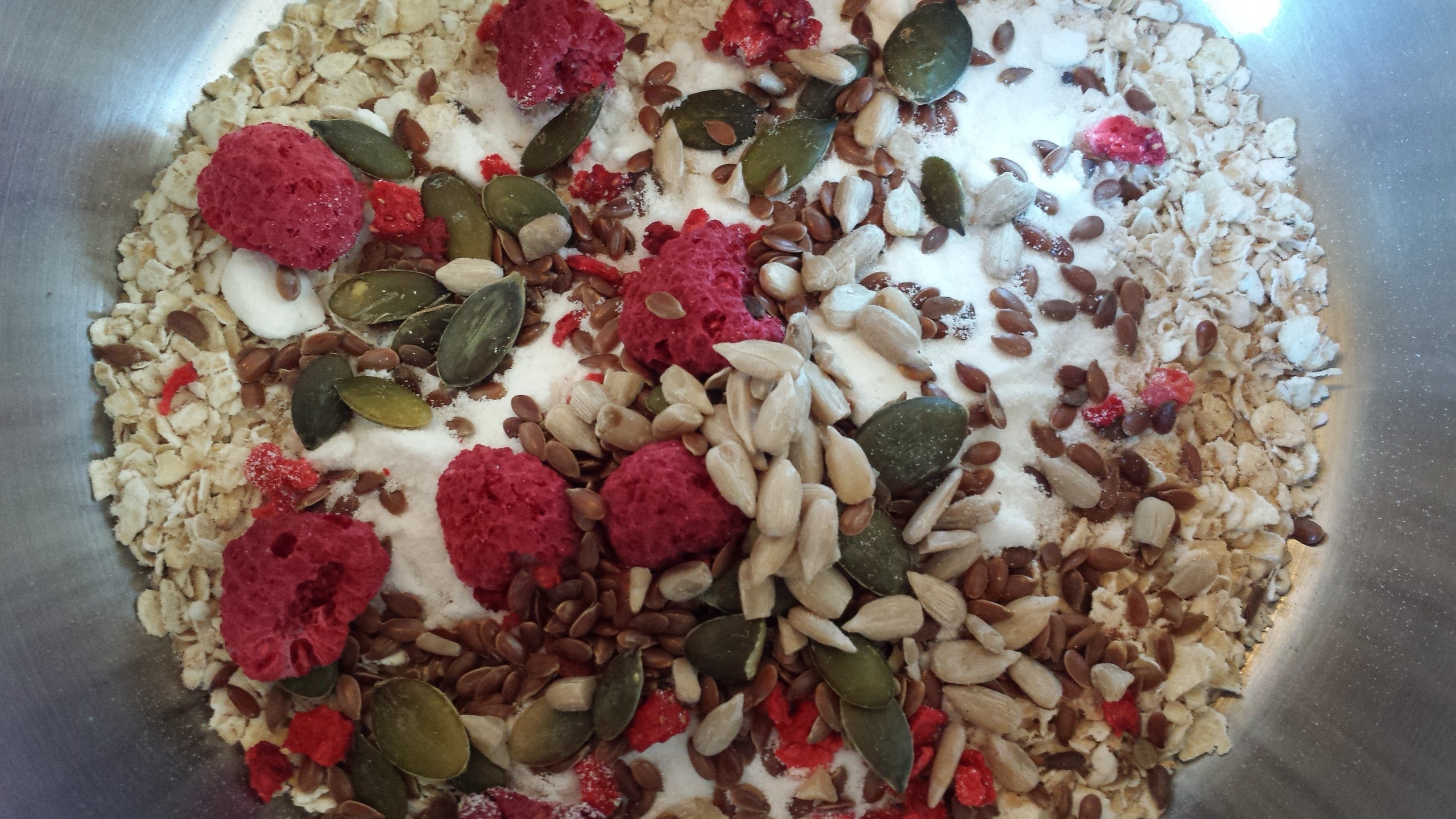 TentMeals Super Seed & red berry breakfast - 500kcal